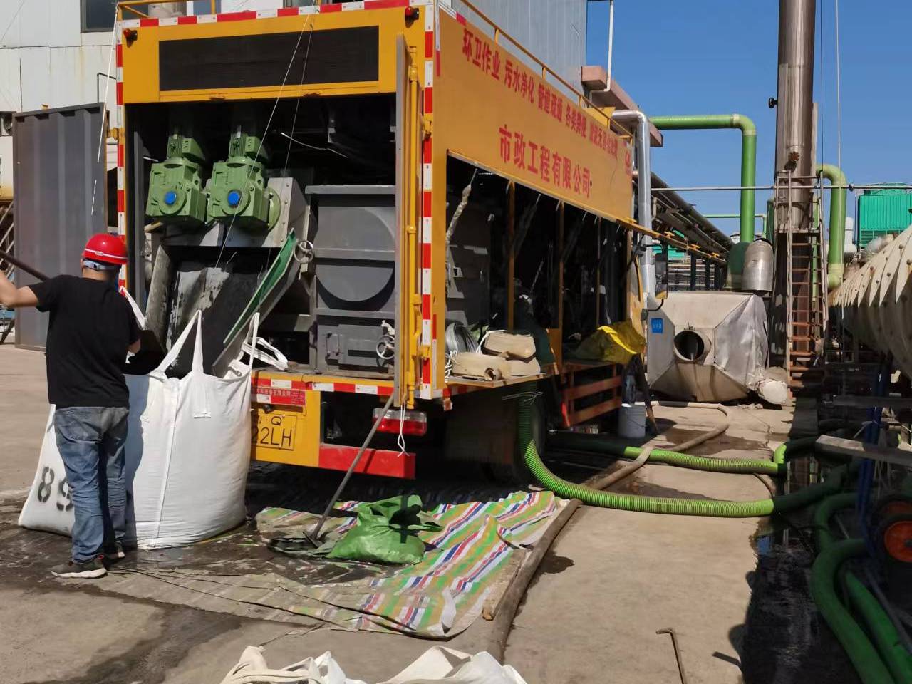 陇县淤泥压干处理